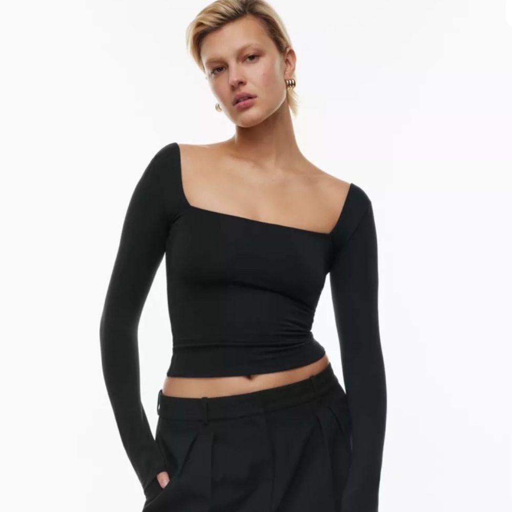 NWT Aritzia Babaton Contour Square Neck Long Sleeve